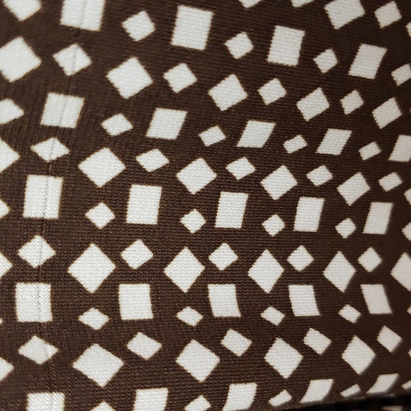 Motherhood dress brown and tan diamond shapes - Picture 2 of 7